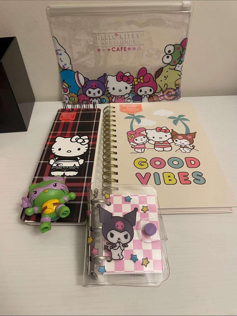 Sanrio Pastel Hello Kitty & Friends Stationery Set